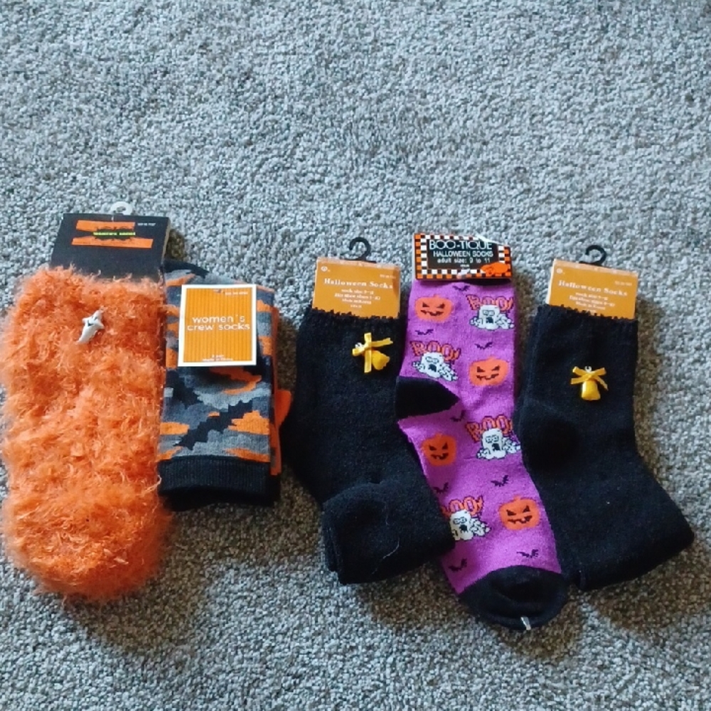 6 New Pairs Assorted Women's Halloween Socks